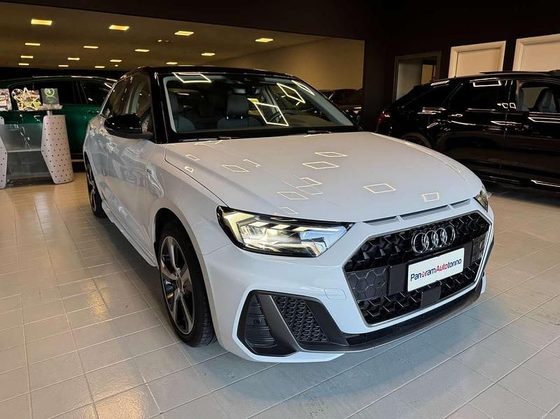 Usata Audi A1 Sportback S-Line 116 CV (85 kW) 2025 Bianco tetto nero Utilitaria