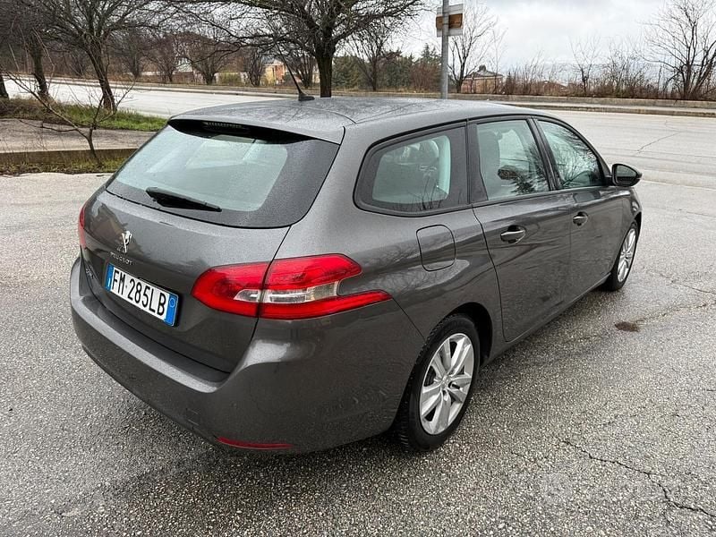 Usata Peugeot 308 SW Business-Line 120 CV (88 kW) 2017 Station wagon