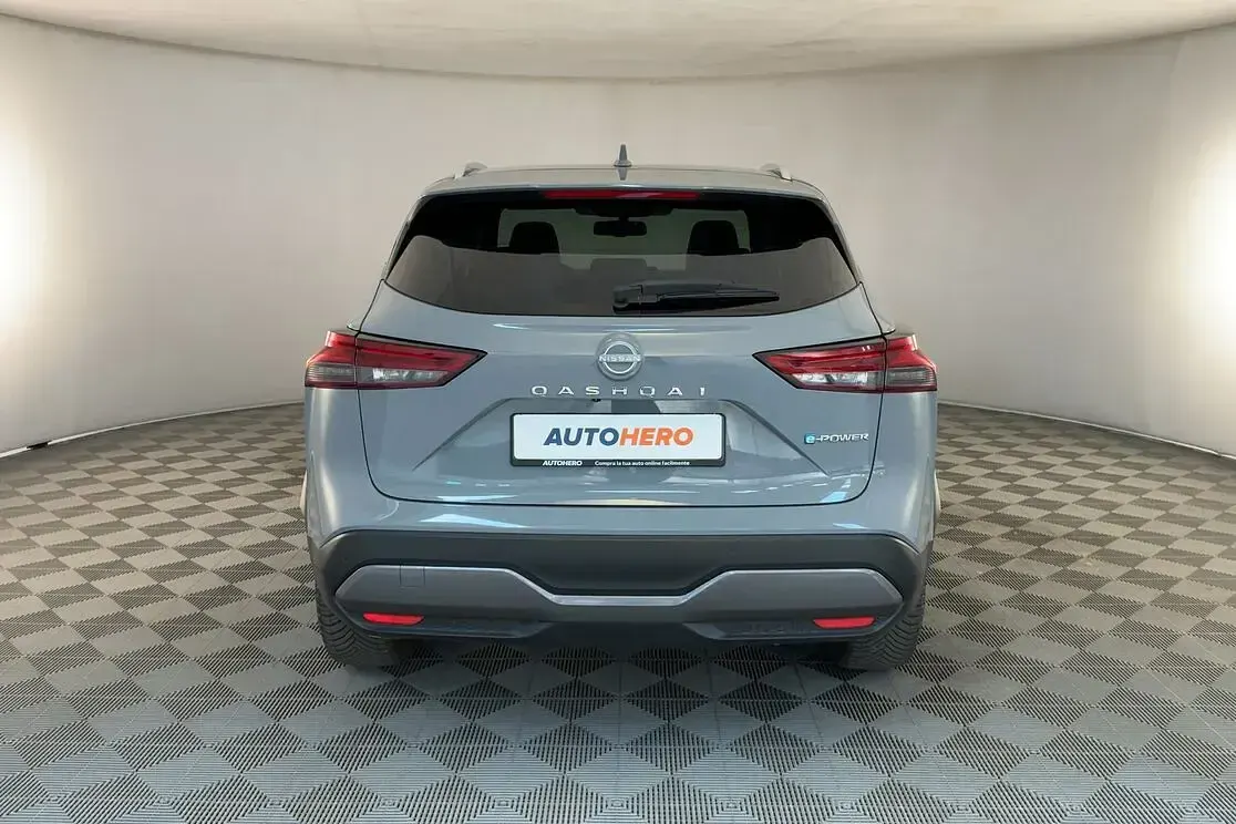 Usata Nissan Qashqai Tekna 190 CV (139 kW) 2022 Grigio SUV