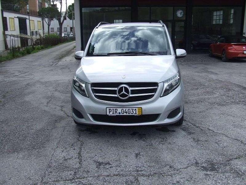 Usata Mercedes V250 Edition 190 CV (139 kW) 2016 Brillantsilber metallic Monovolume