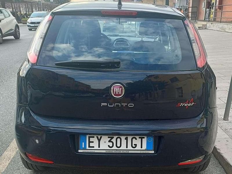 Usata Fiat Grande Punto 77 CV (56 kW) 2014 Blu Utilitaria