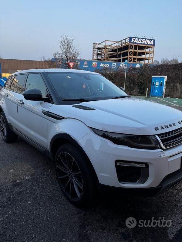Usata Land Rover Range Rover evoque 180 CV (132 kW) 2017 Bianco SUV
