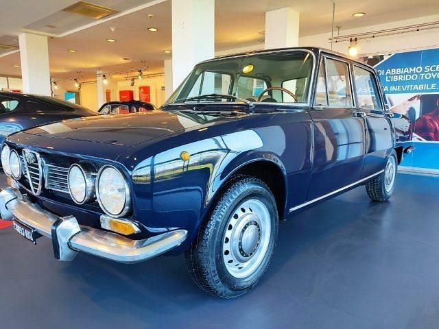 Usata Alfa Romeo 1750 122 CV (89 kW) 1975 Blu Berlina