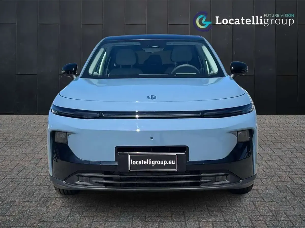 Nuova Leapmotor B10 95 CV (69 kW) 2026 Starry night blue SUV