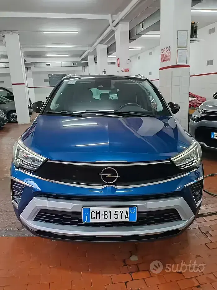 Usata Opel Crossland Ultimate 131 CV (96 kW) 2023 Bluazzurro SUV