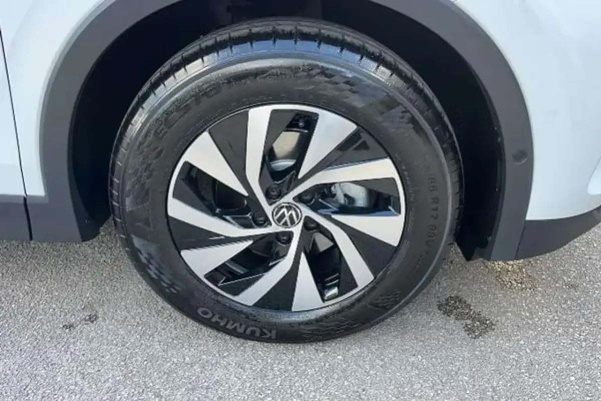 Nuova VW Tiguan Edition 131 CV (96 kW) 2026 Bianco SUV