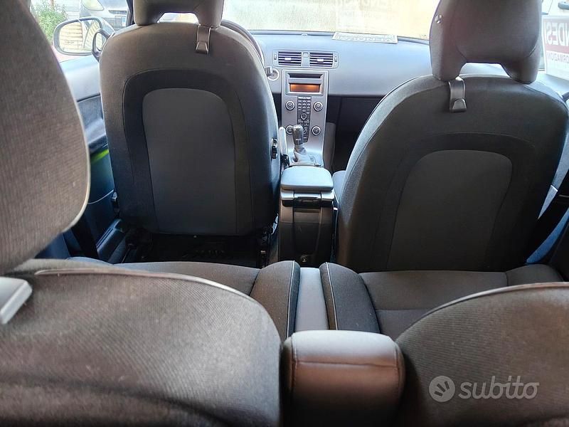 Usata Volvo C30 R-Design 109 CV (80 kW) 2010 Grigio Utilitaria