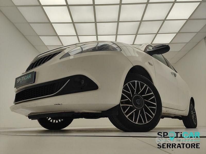 Usata Lancia Ypsilon S 69 CV (50 kW) 2024 Bianco Utilitaria