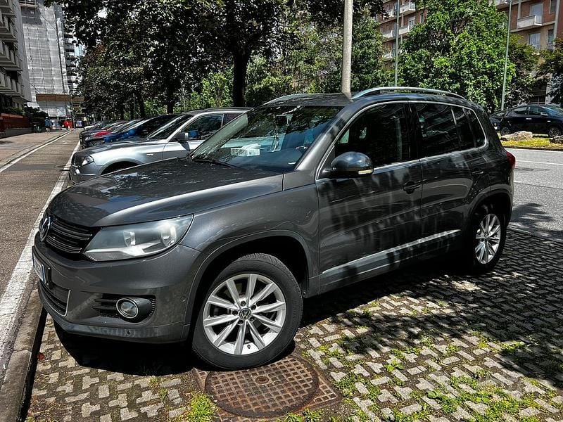 Grigio Usata 2015 VW Tiguan SUV | 11.500 € (Super prezzo) - Immagine 1/4