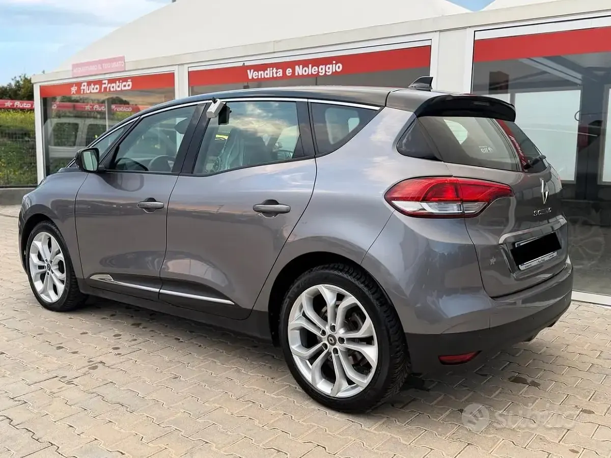 Usata Renault Scénic Business 120 CV (88 kW) 2020 Grigio Monovolume