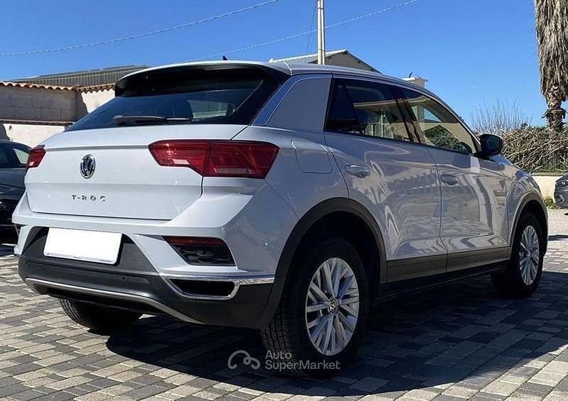 Usata VW T-Roc Business 116 CV (85 kW) 2020 Argento SUV
