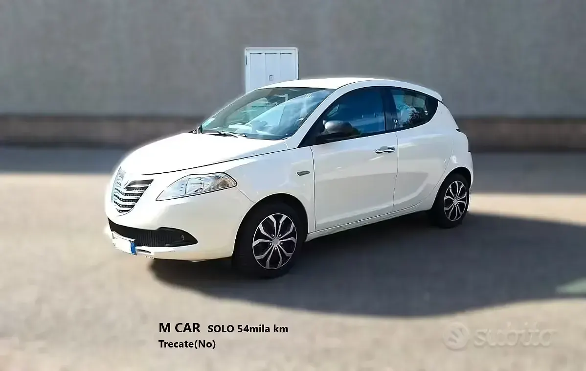 Usata Lancia Ypsilon Silver 69 CV (50 kW) 2014 Bianco Utilitaria