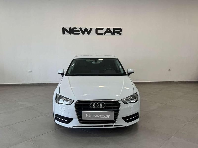 Usata Audi A3 Ambiente 110 CV (80 kW) 2015 Bianco Utilitaria