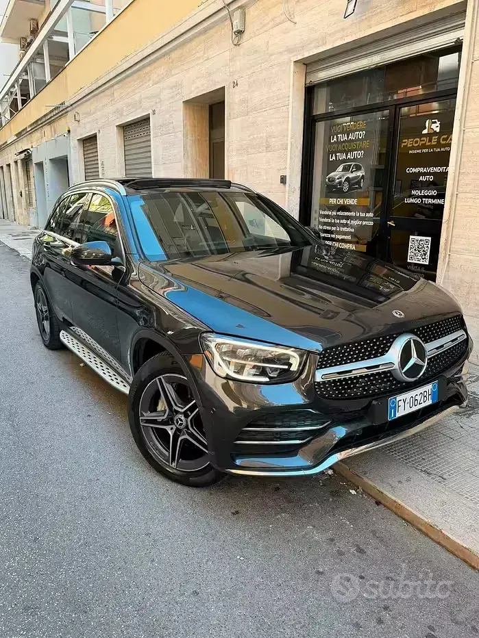 Usata Mercedes GLC300 Premium 245 CV (180 kW) 2019 Grigio SUV