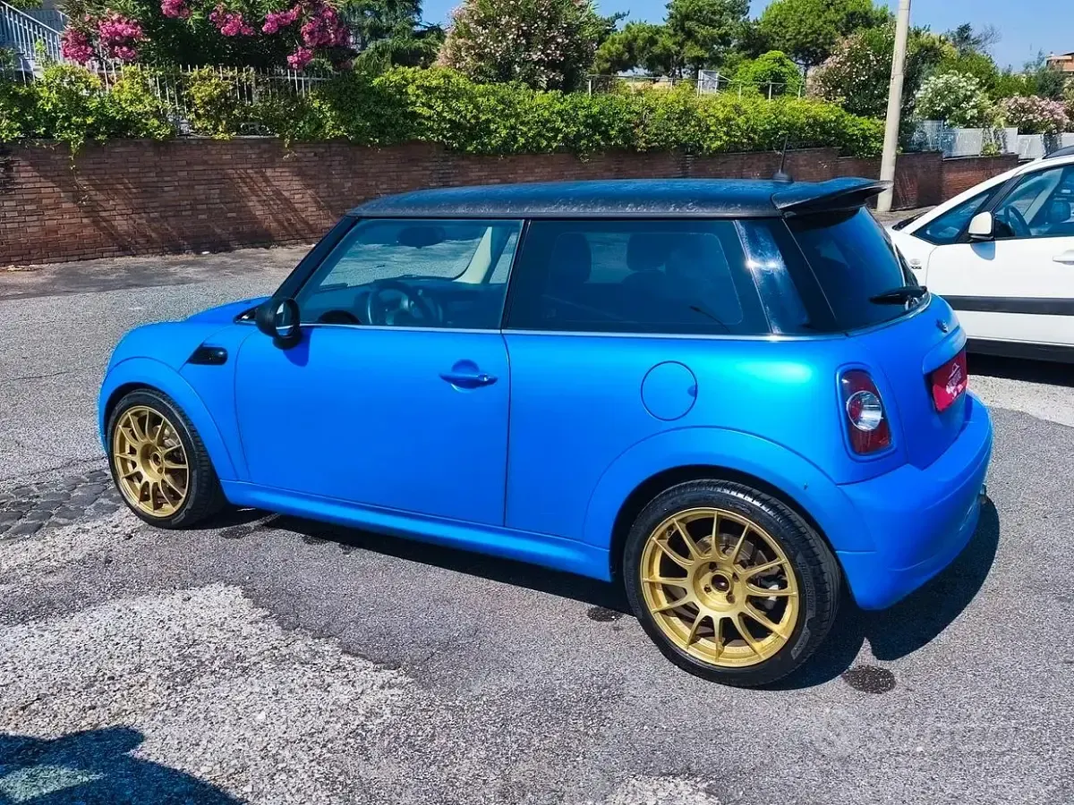 Usata Mini Cooper D 112 CV (82 kW) 2010 Blu/azzurro Utilitaria