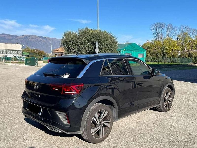 Usata VW T-Roc R-line 116 CV (85 kW) 2023 Nero SUV