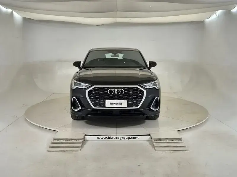 Usata Audi Q3 Sportback S-Line 200 CV (147 kW) 2024 Nero SUV