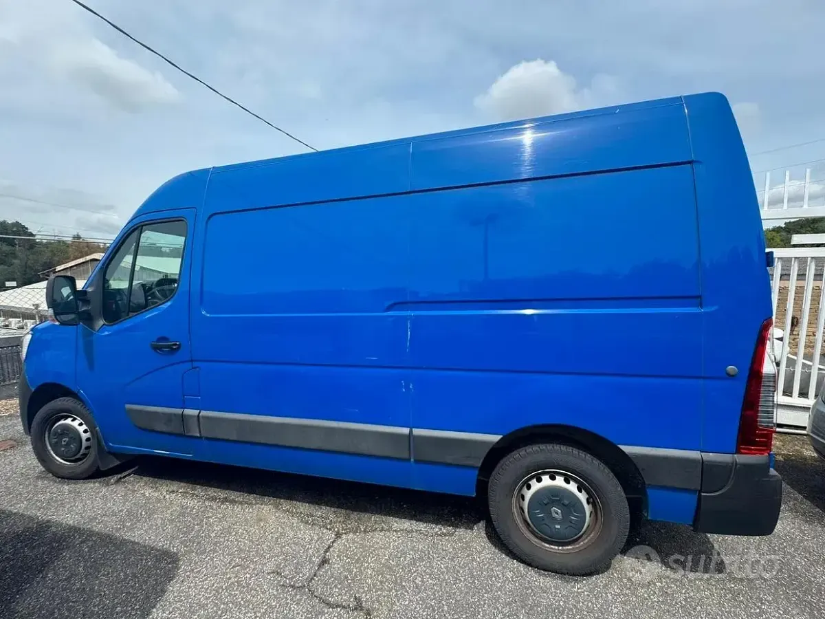 Begagnad Renault Master 135 HK (99 kW) 2020 Blå Minibuss