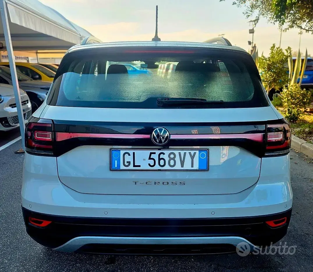Usata VW T-Cross Sportline 110 CV (80 kW) 2023 Beige SUV