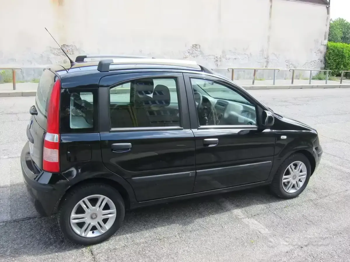 Usata Fiat Panda Emotion 60 CV (44 kW) 2006 Nero Utilitaria