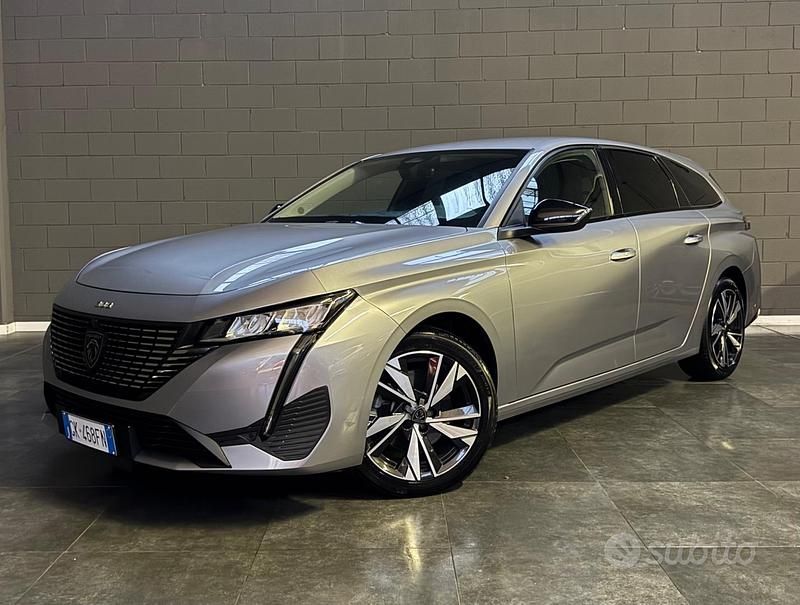 Usata Peugeot 308 GT 130 CV (95 kW) 2022 Grigio Station wagon