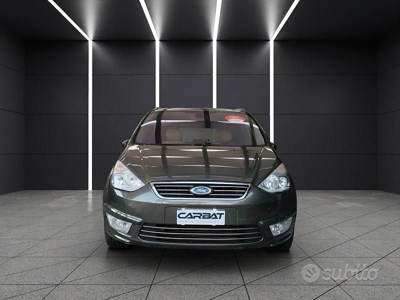 Usata Ford Galaxy Titanium 163 CV (119 kW) 2010 Gray Monovolume