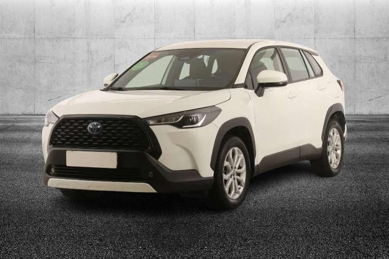 Usata Toyota Corolla Cross Trend 199 CV (146 kW) 2024 Bianco SUV