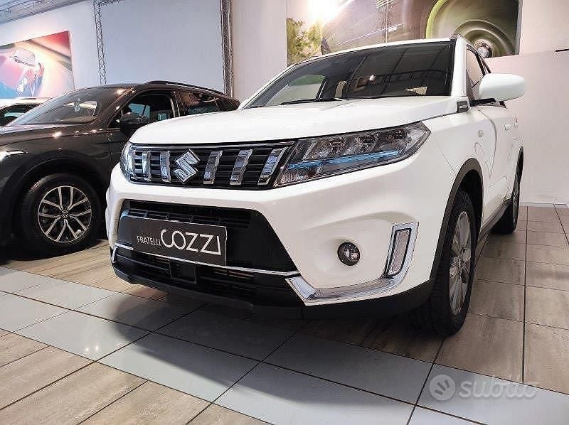 Usata Suzuki Vitara Cool 129 CV (94 kW) 2023 Bianco SUV