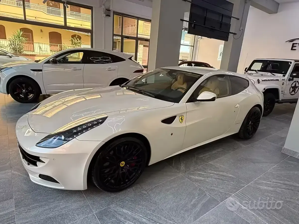 Usata Ferrari FF 660 CV (485 kW) 2012 Bianco Station wagon