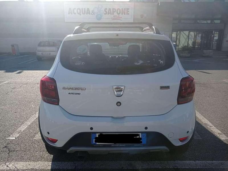 Usata Dacia Sandero Stepway 90 CV (66 kW) 2017 Berlina