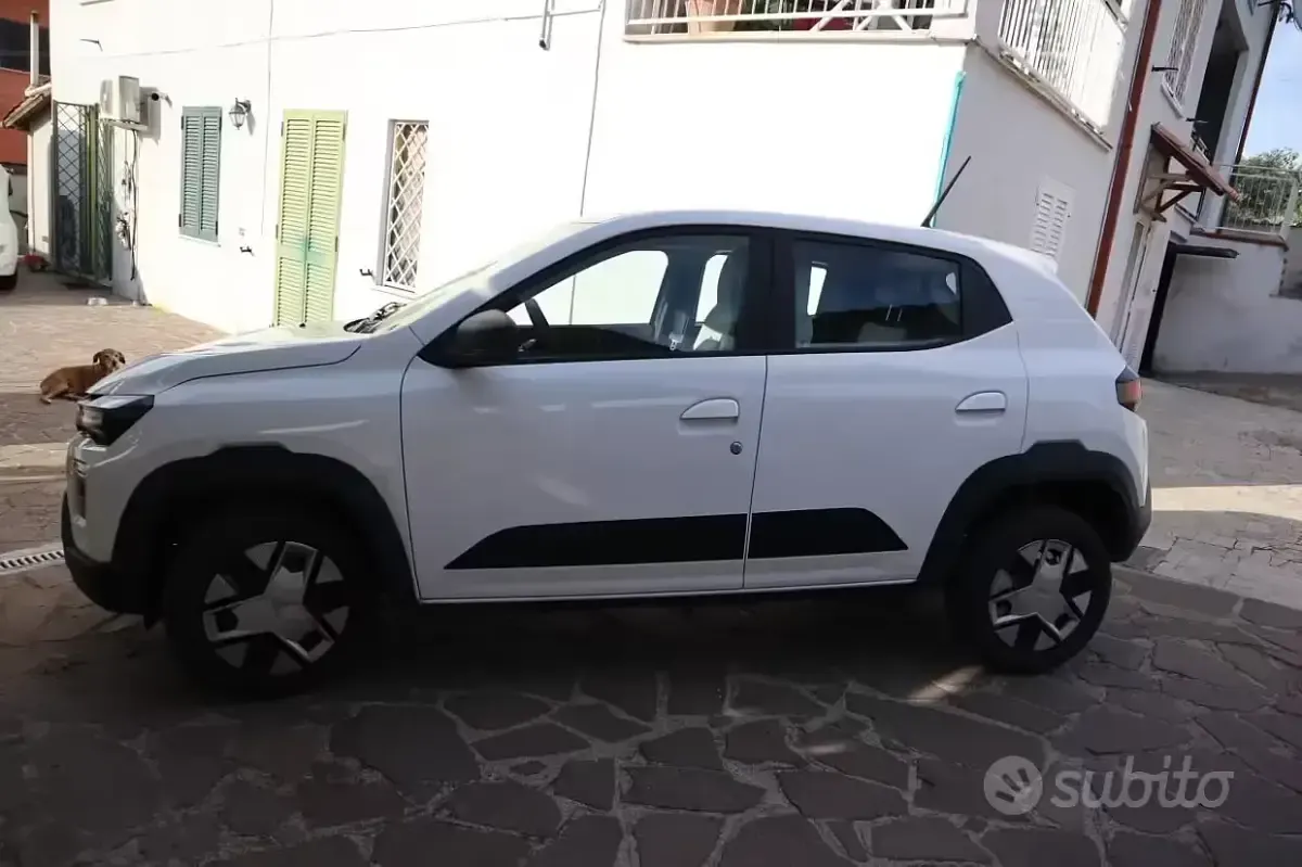 Usata Dacia Spring 19 kW (26 CV) 2024 Bianco Utilitaria