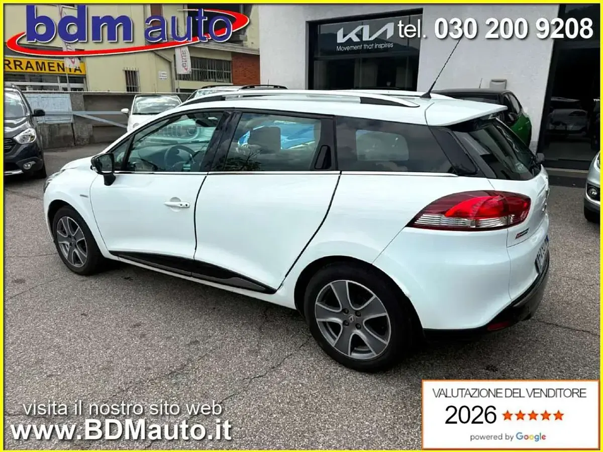 Usata Renault Clio 90 CV (66 kW) 2015 Bianco Station wagon