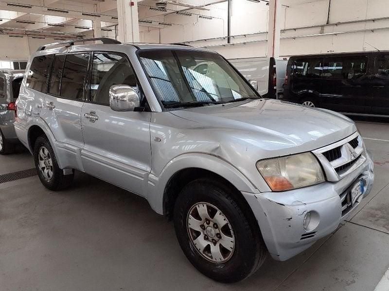 Usata Mitsubishi Pajero 160 CV (117 kW) 2003 Argento SUV