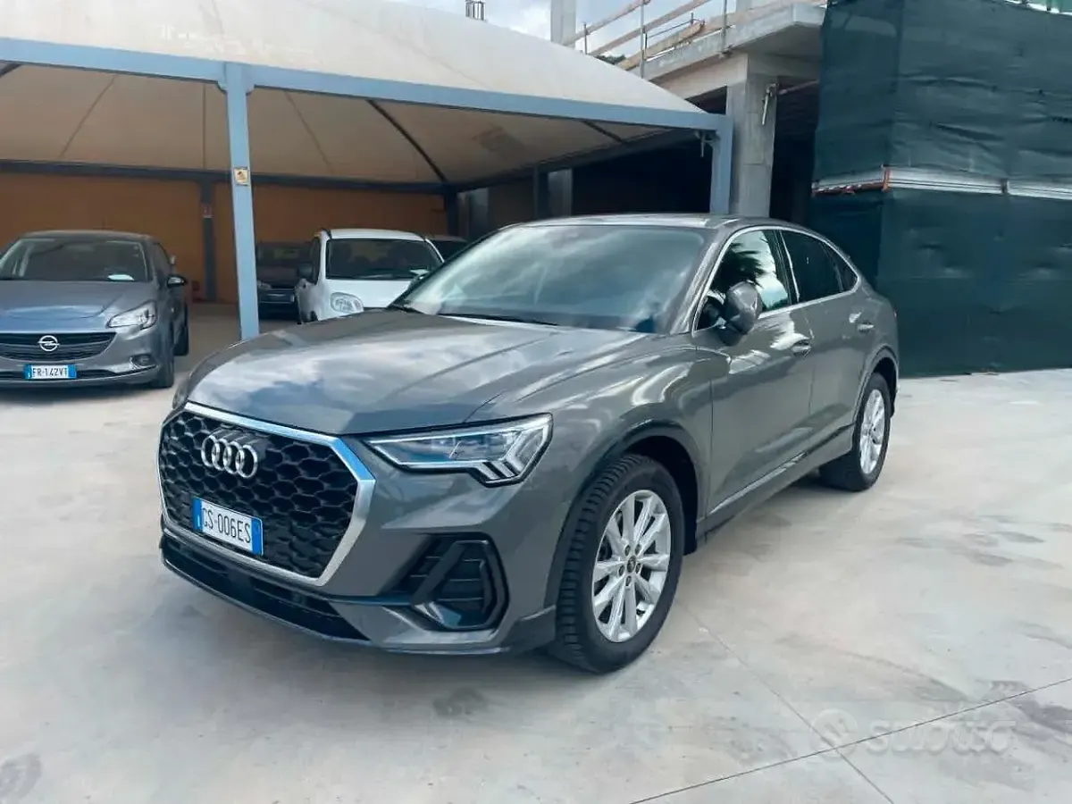 Usata Audi Q3 150 CV (110 kW) 2023 Grigio SUV