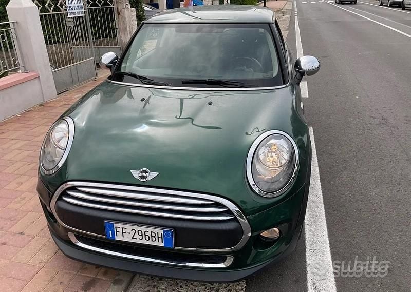 Begagnad Mini One D 95 HK (69 kW) 2016 Grön Halvkombi