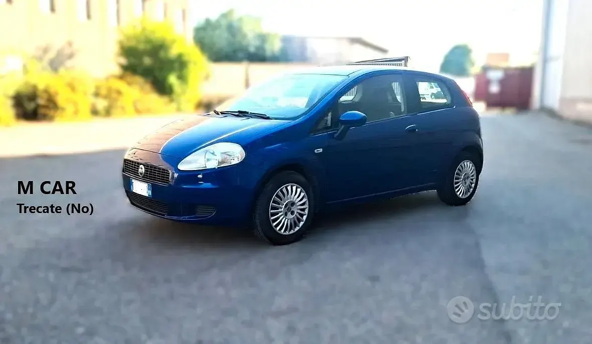 Usata Fiat Grande Punto Dynamic 77 CV (56 kW) 2007 Blu Utilitaria