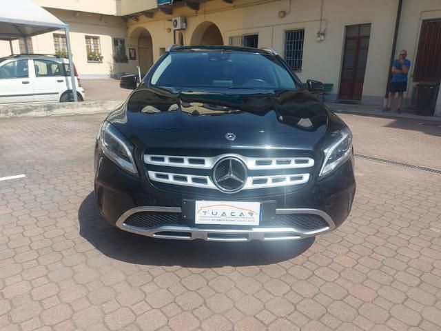 Occasion Mercedes GLA200 135 ch (99 kW) 2018 Noir SUV