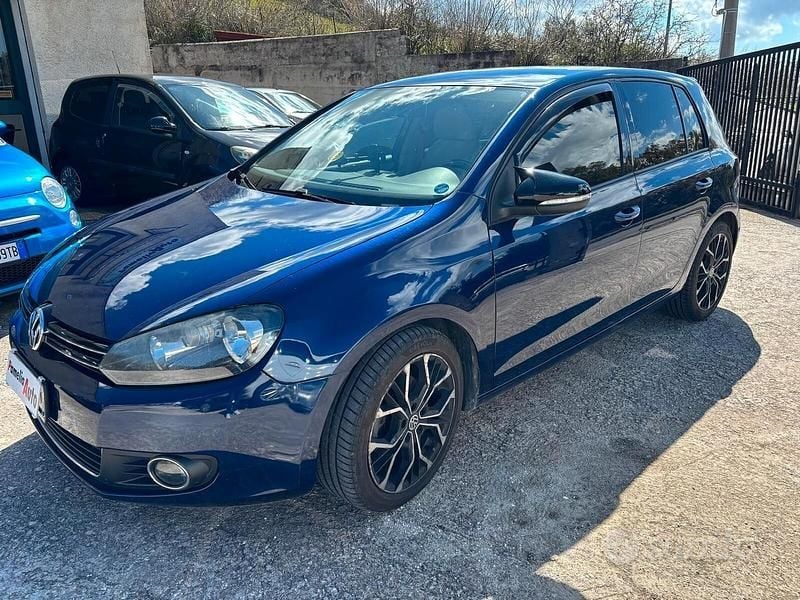 Usata VW Golf VI Highline 140 CV (102 kW) 2009 Blu Utilitaria