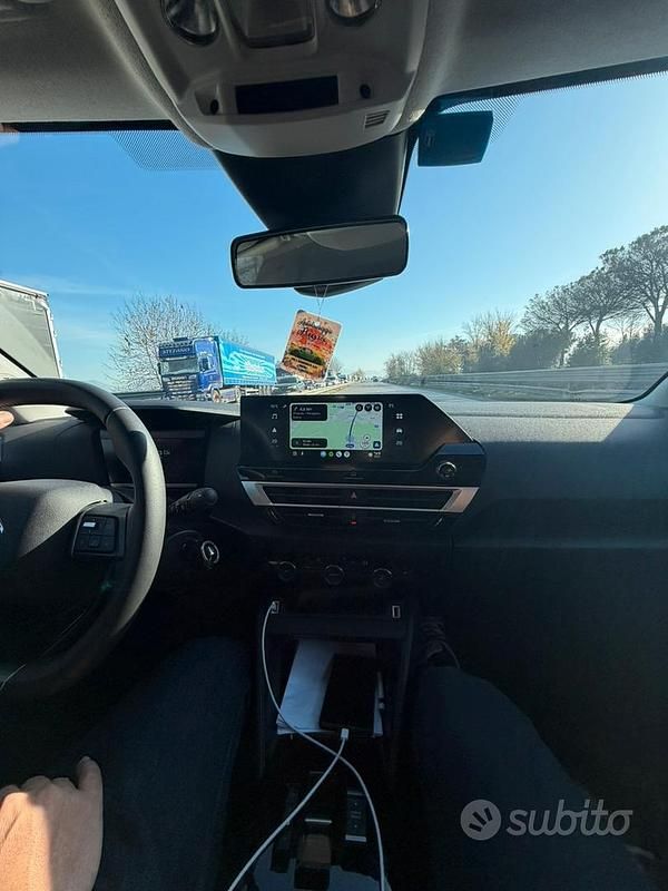 Usata Citroën C4 131 CV (96 kW) 2024 Blu Berlina