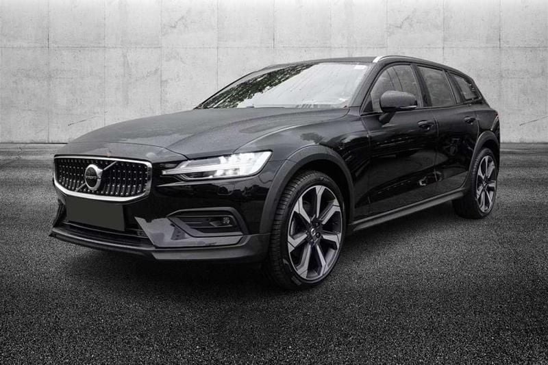 Nero Usata 2023 Volvo V60 CC Plus Station wagon | 43.450 € (Molto cara) - Immagine 1/4