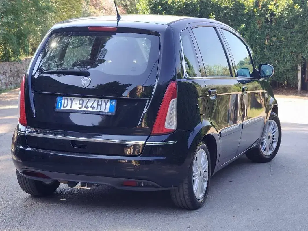 Usata Lancia Musa 77 CV (56 kW) 2010 Monovolume