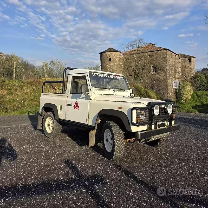 Usata Land Rover Defender 86 CV (63 kW) 1987 SUV