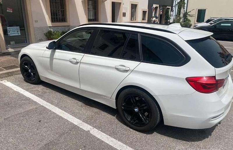 Usata BMW 320 Advantage 190 CV (139 kW) 2016 Bianco Station wagon