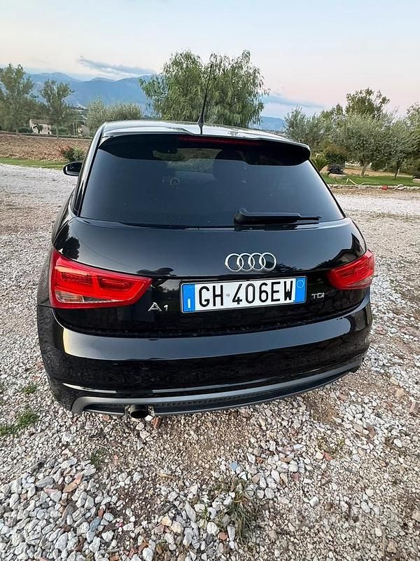 Usata Audi A1 S-Line 90 CV (66 kW) 2014 Nero Utilitaria