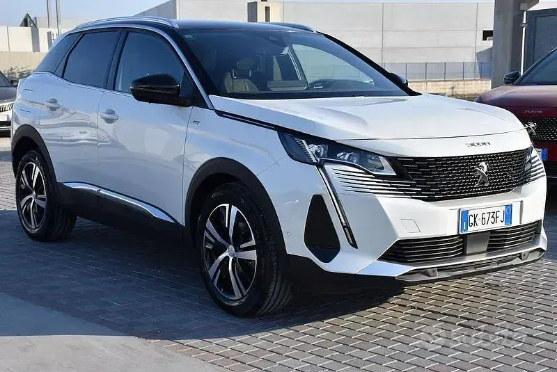 Usata Peugeot 3008 GT 131 CV (96 kW) 2022 Bianco SUV