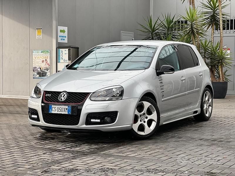 Usata 2005 VW Golf GTI Tre volumi | 4200 € - Immagine 1/4