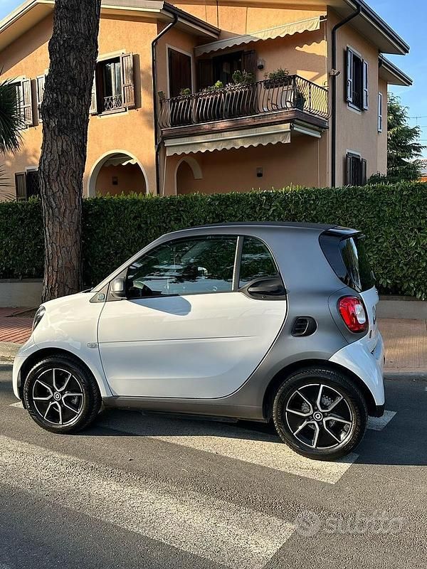 Usata Smart ForTwo Coupé Passion 2020 Bianco Utilitaria