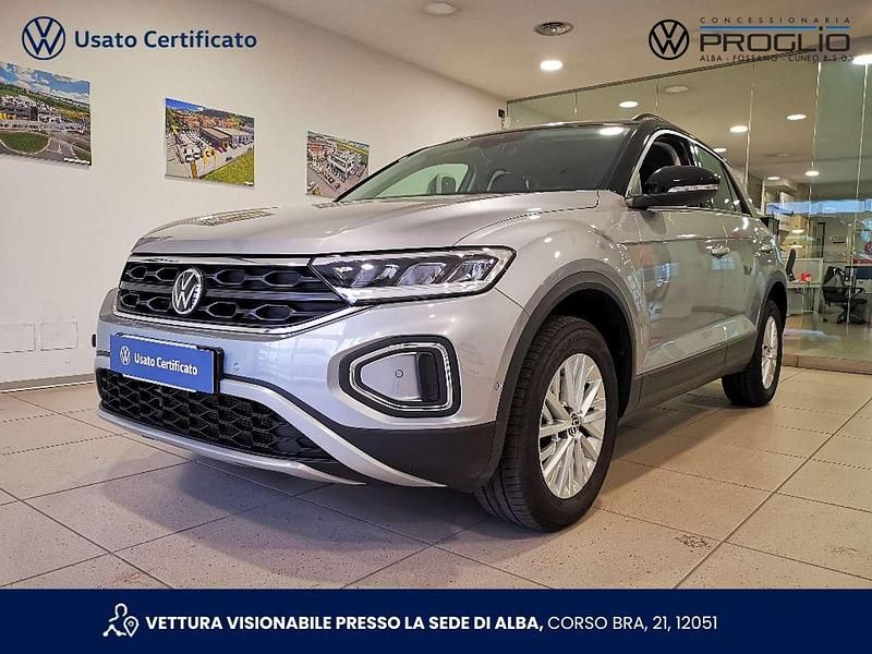 Usata VW T-Roc Life 150 CV (110 kW) 2024 Pyrit silver met  nero SUV