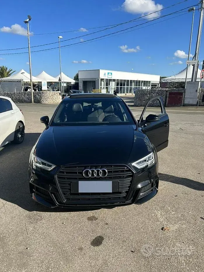 Usata Audi A3 Comfort 116 CV (85 kW) 2017 Nero Berlina
