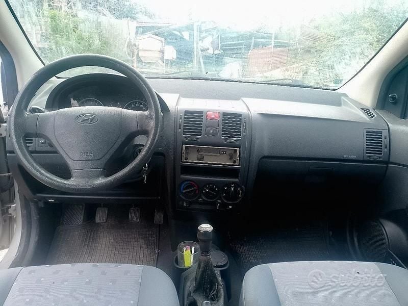 Usata Hyundai Getz 63 CV (46 kW) 2005 Grigio Utilitaria